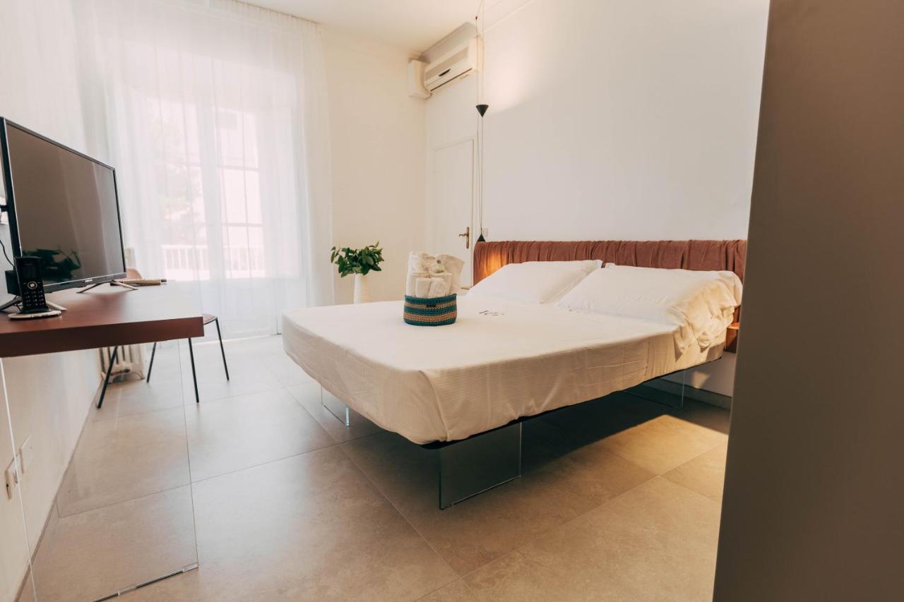 Villa Giulietta Hotel Castiglioncello Bagian luar foto