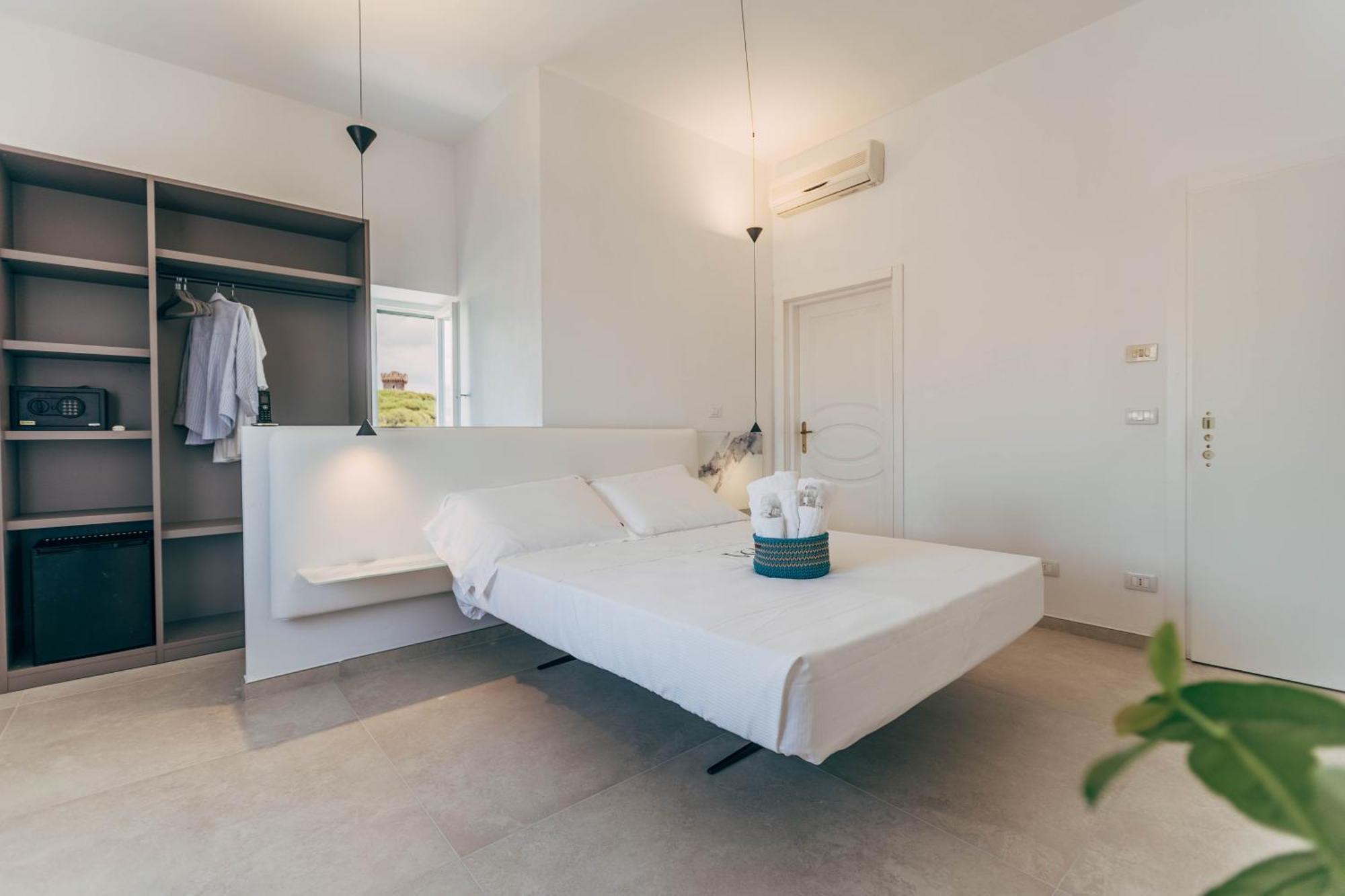 Villa Giulietta Hotel Castiglioncello Bagian luar foto