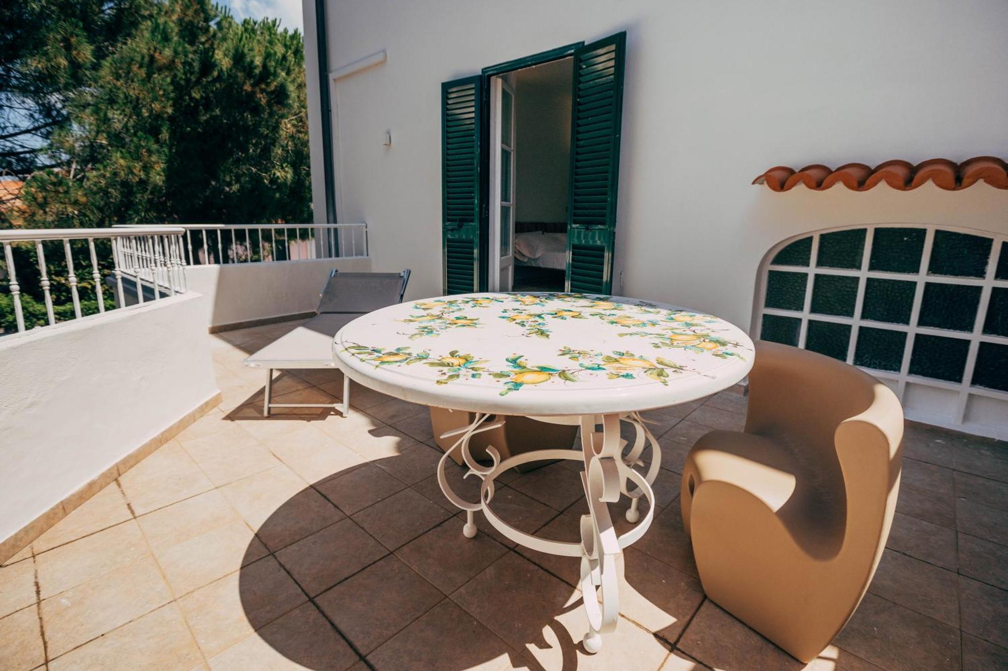 Villa Giulietta Hotel Castiglioncello Bagian luar foto